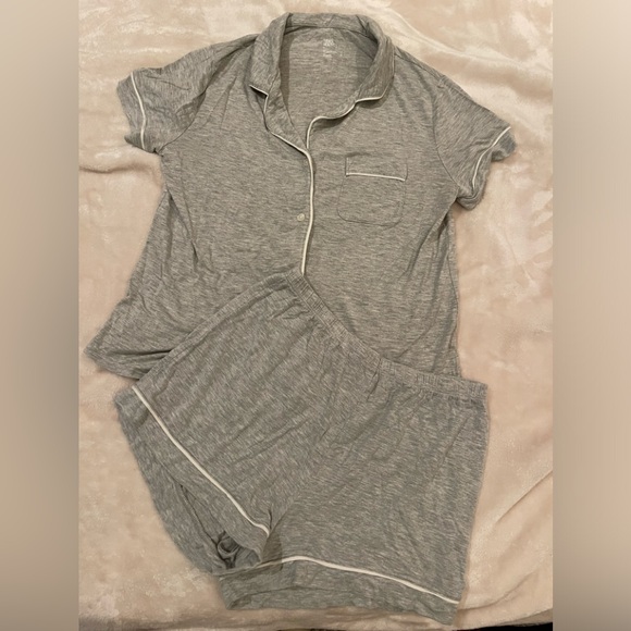 Comfy pajama short set - Picture 1 of 3